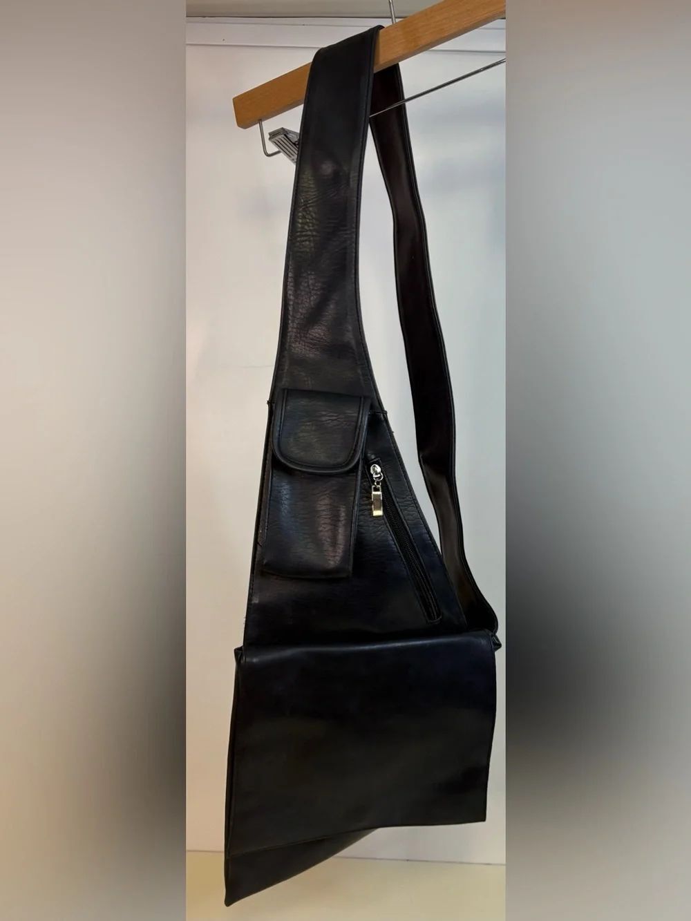 Vintage Black Crossbody Sling Bag